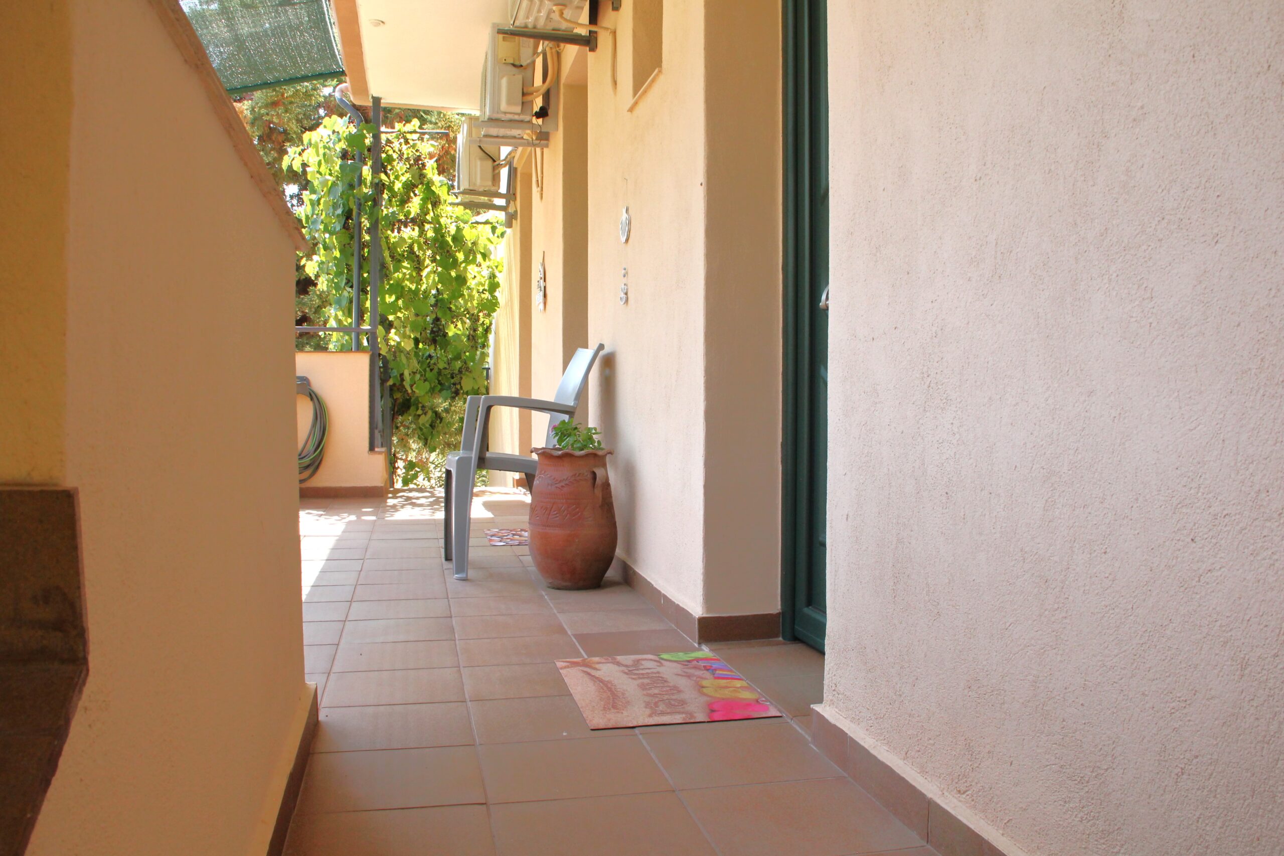 Outdoor hallway to the studios