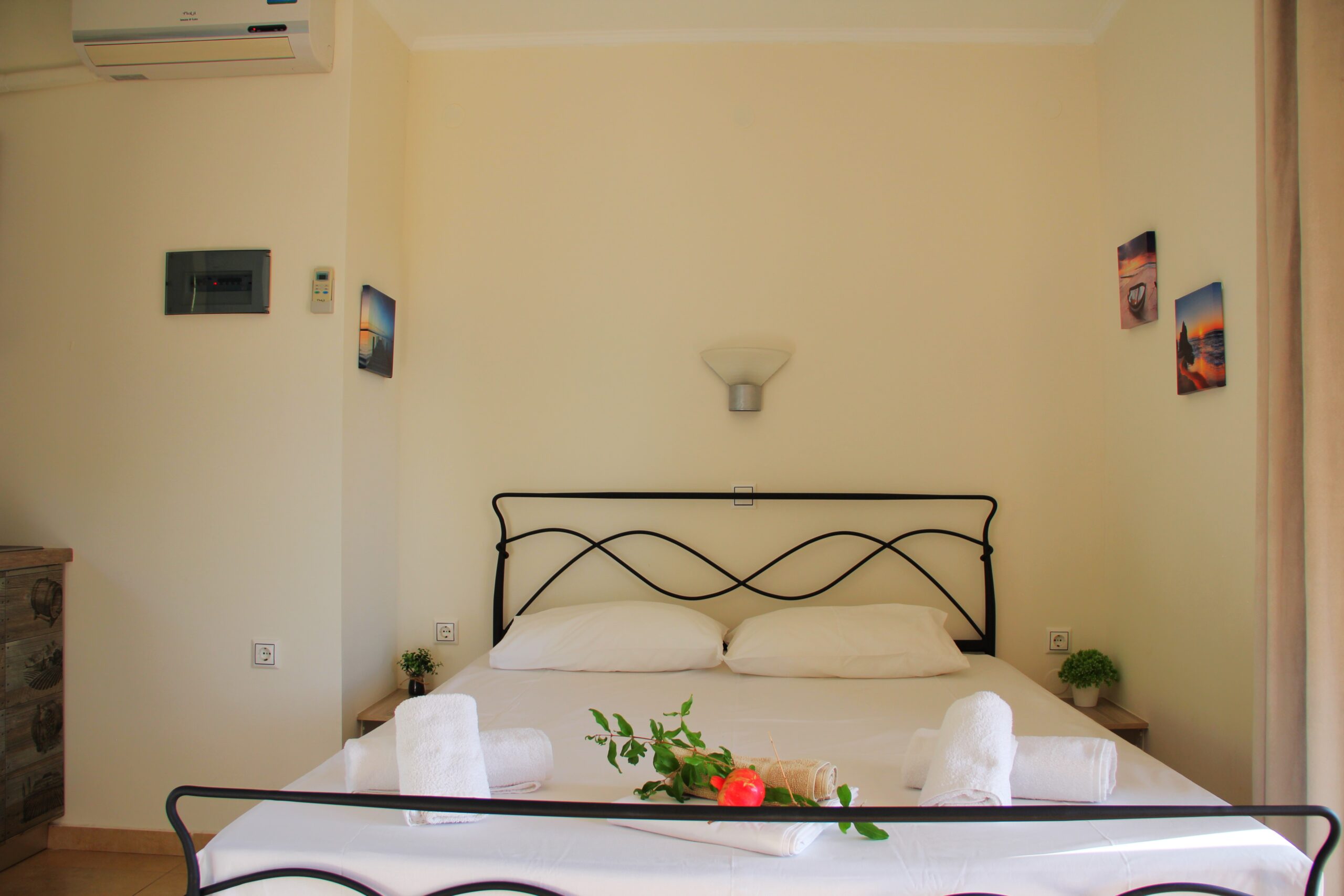 Comfortable double bed